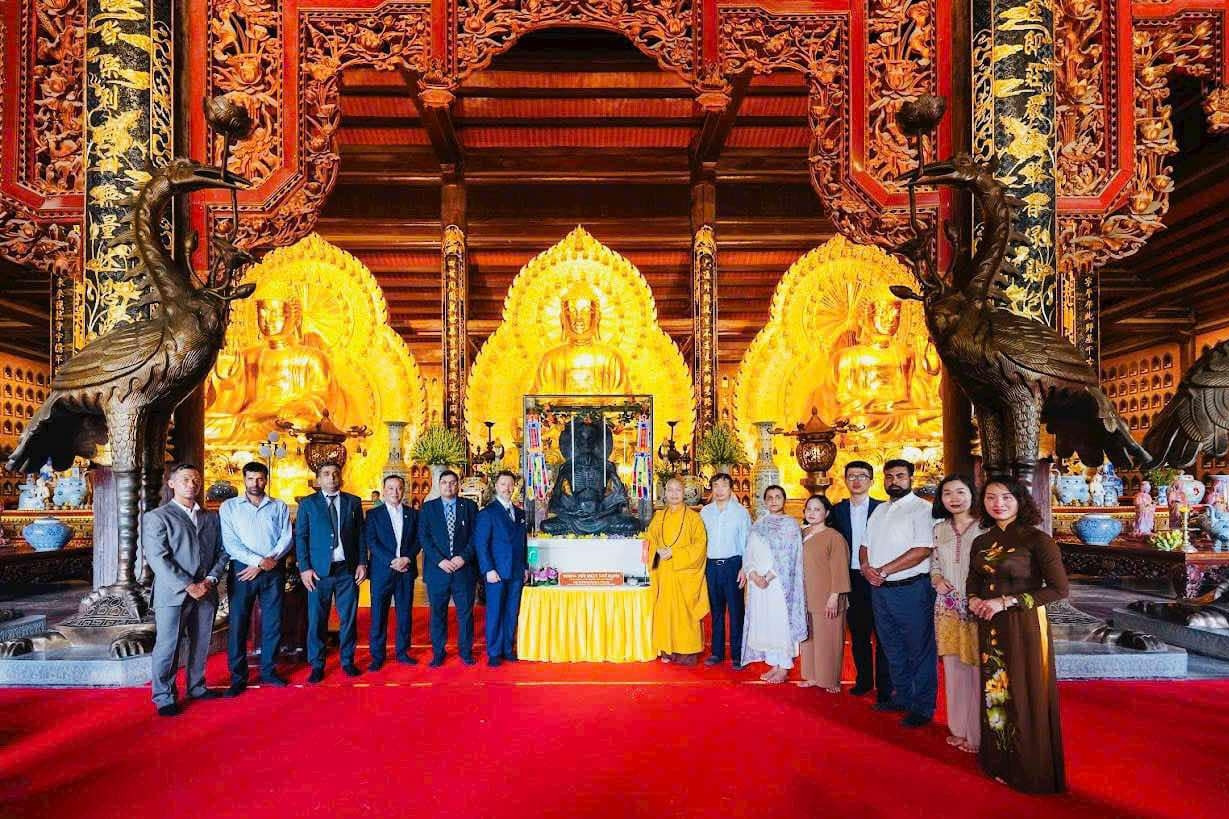 Chính phủ Pakistan tặng Giáo hội Phật giáo Việt Nam bản sao Tôn tượng Đức Phật