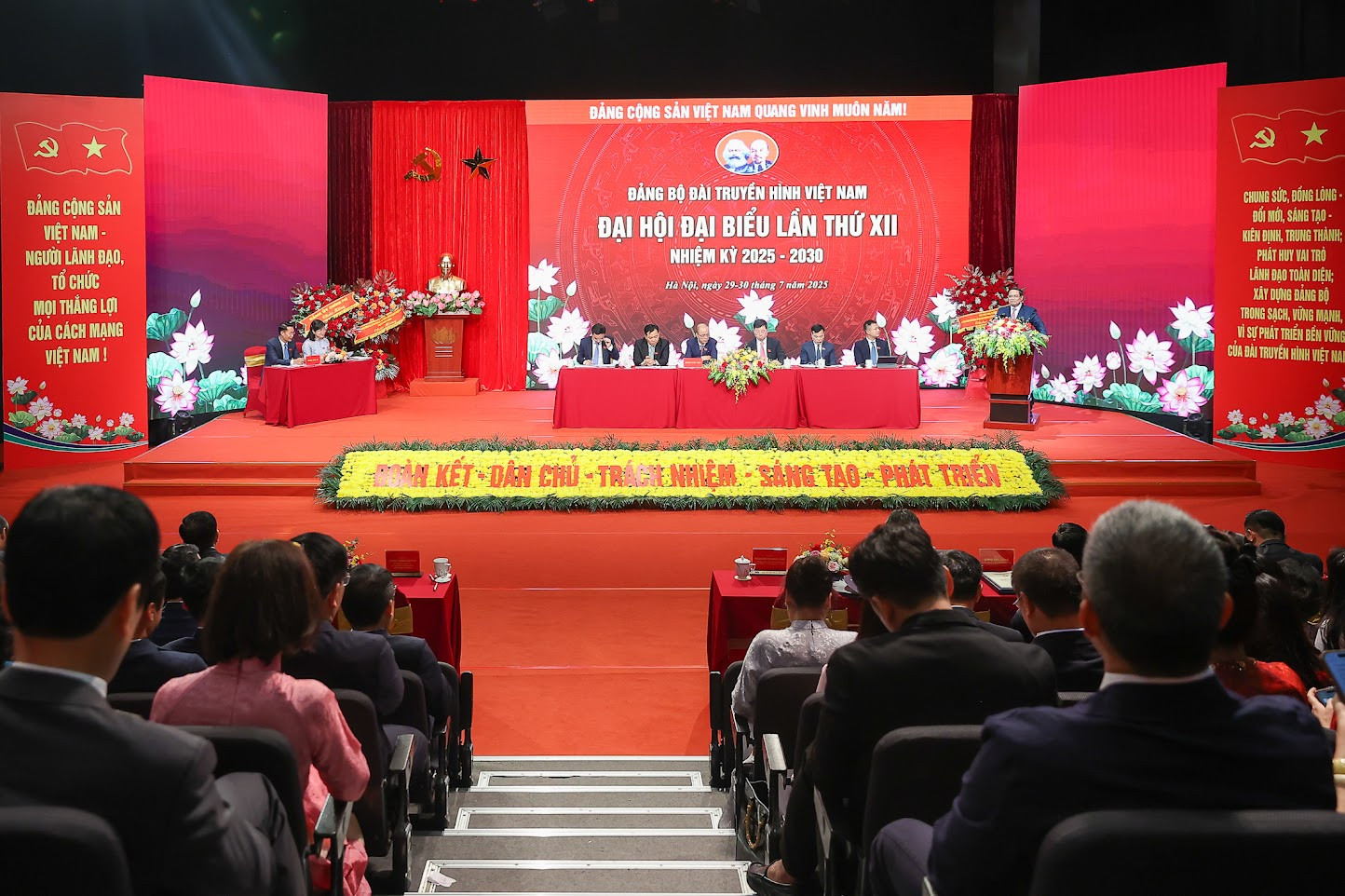 thu tuong 2.jpeg