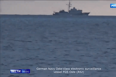 Video tàu tình báo Đức bám đuôi chiến hạm Nga đang tập trận