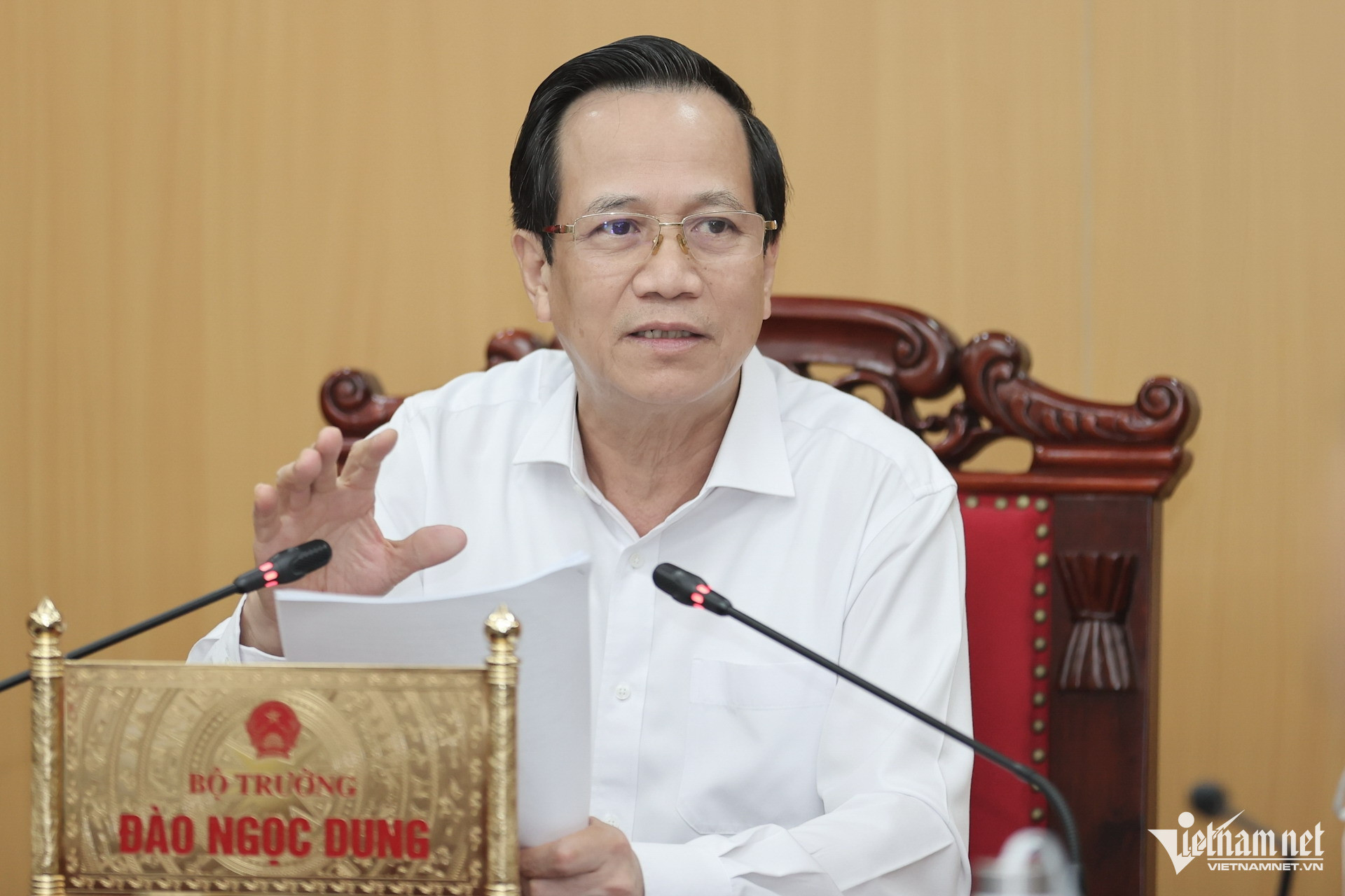 W-Bo truong Dao Ngoc Dung.jpg