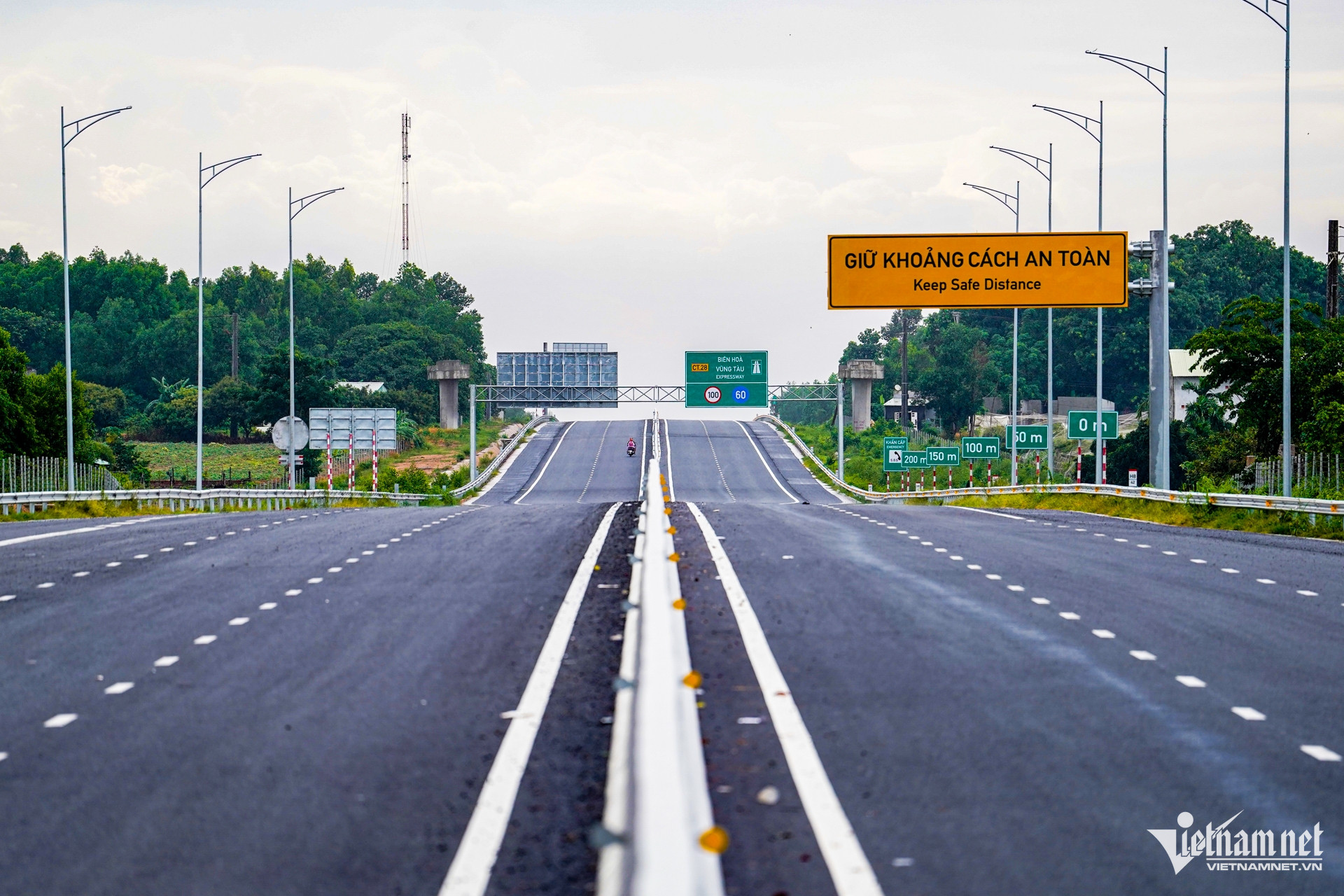 W-cao toc bien hoa vung tau Nguyễn Huế.jpg