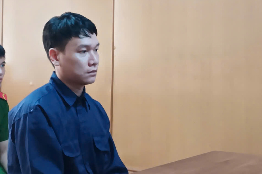 Gã trai bắt cóc con nợ đưa về nhà, lời đe dọa gây khiếp sợ