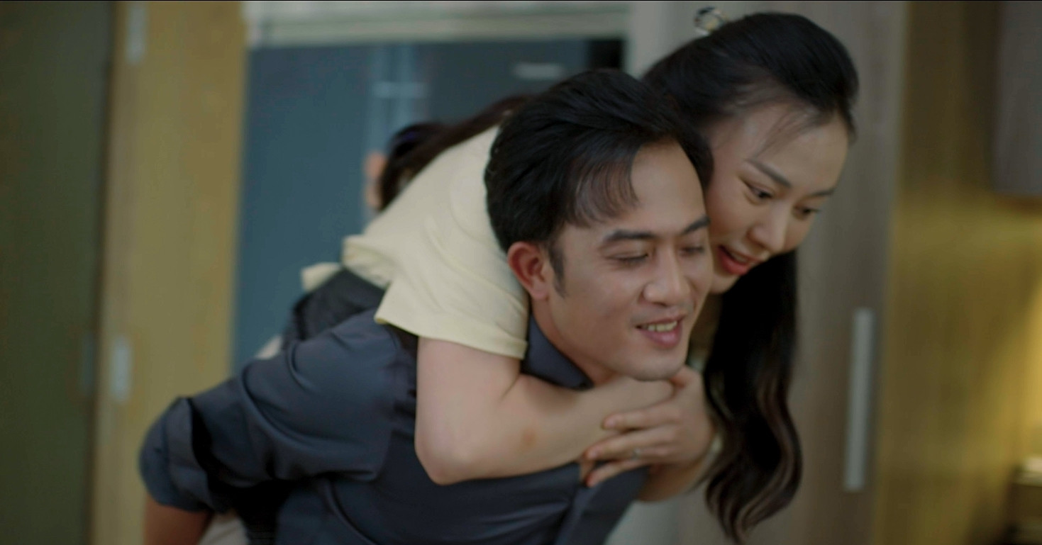 Phương Oanh làm vợ Doãn Quốc Đam trên phim VTV,...