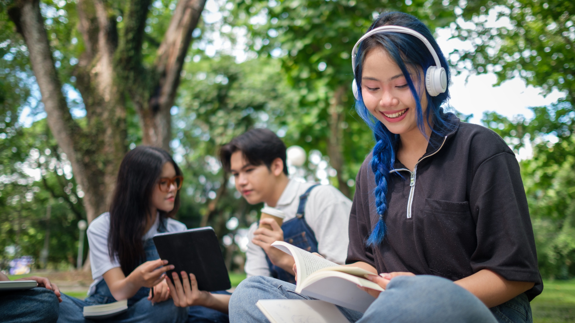 shutterstock_2496378589 (1).jpg