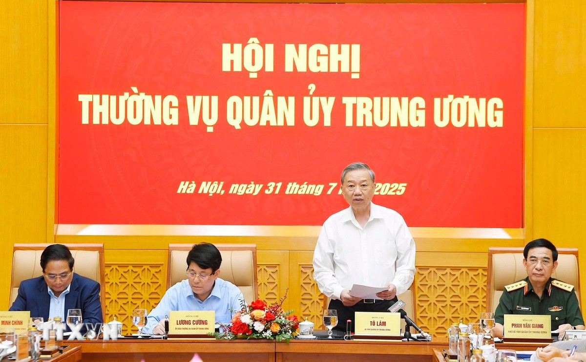 tong bi thu thuong vu quan uy trung uong 1.jpg