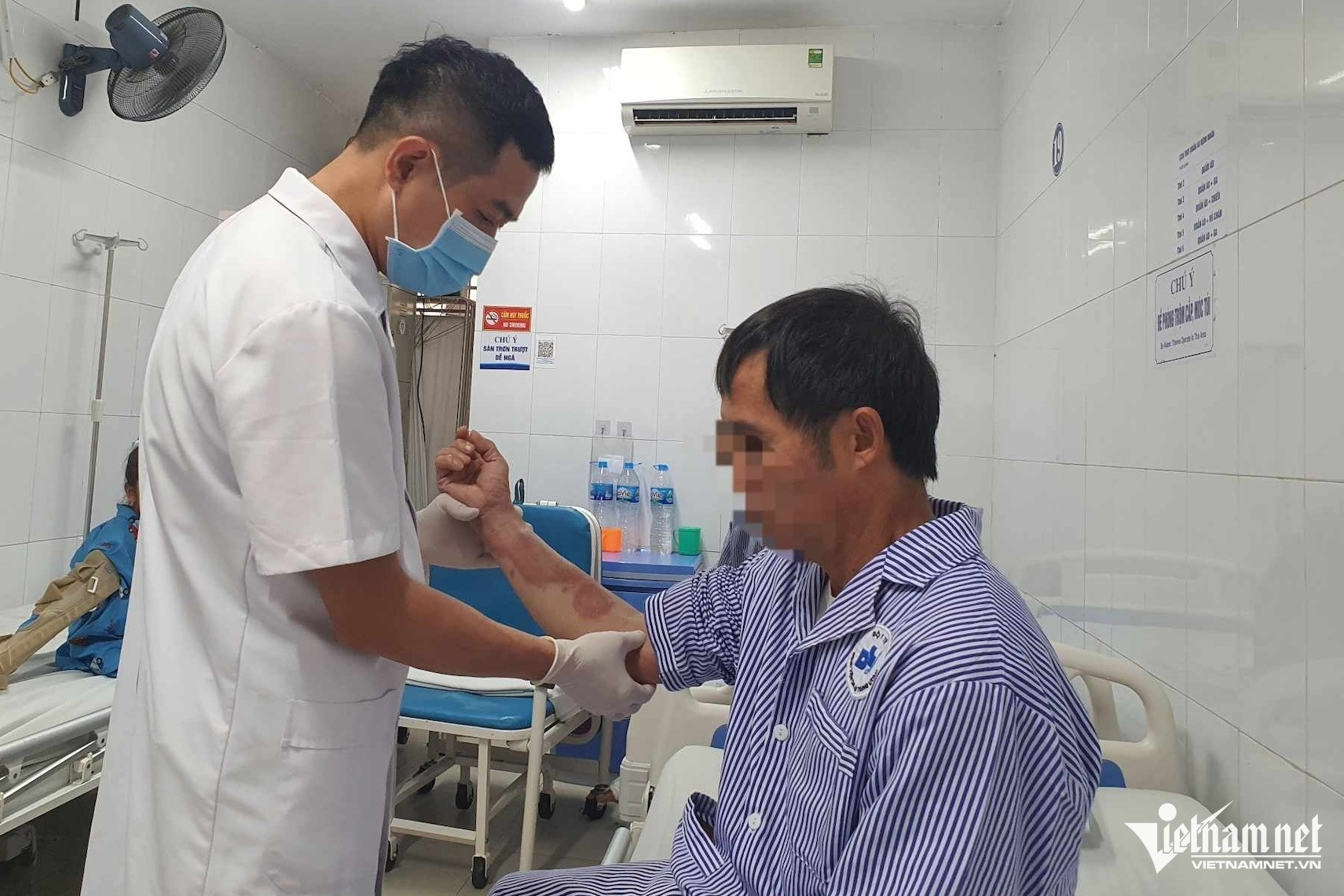 Gia đình 3 người mắc căn bệnh ít ai nghĩ đến