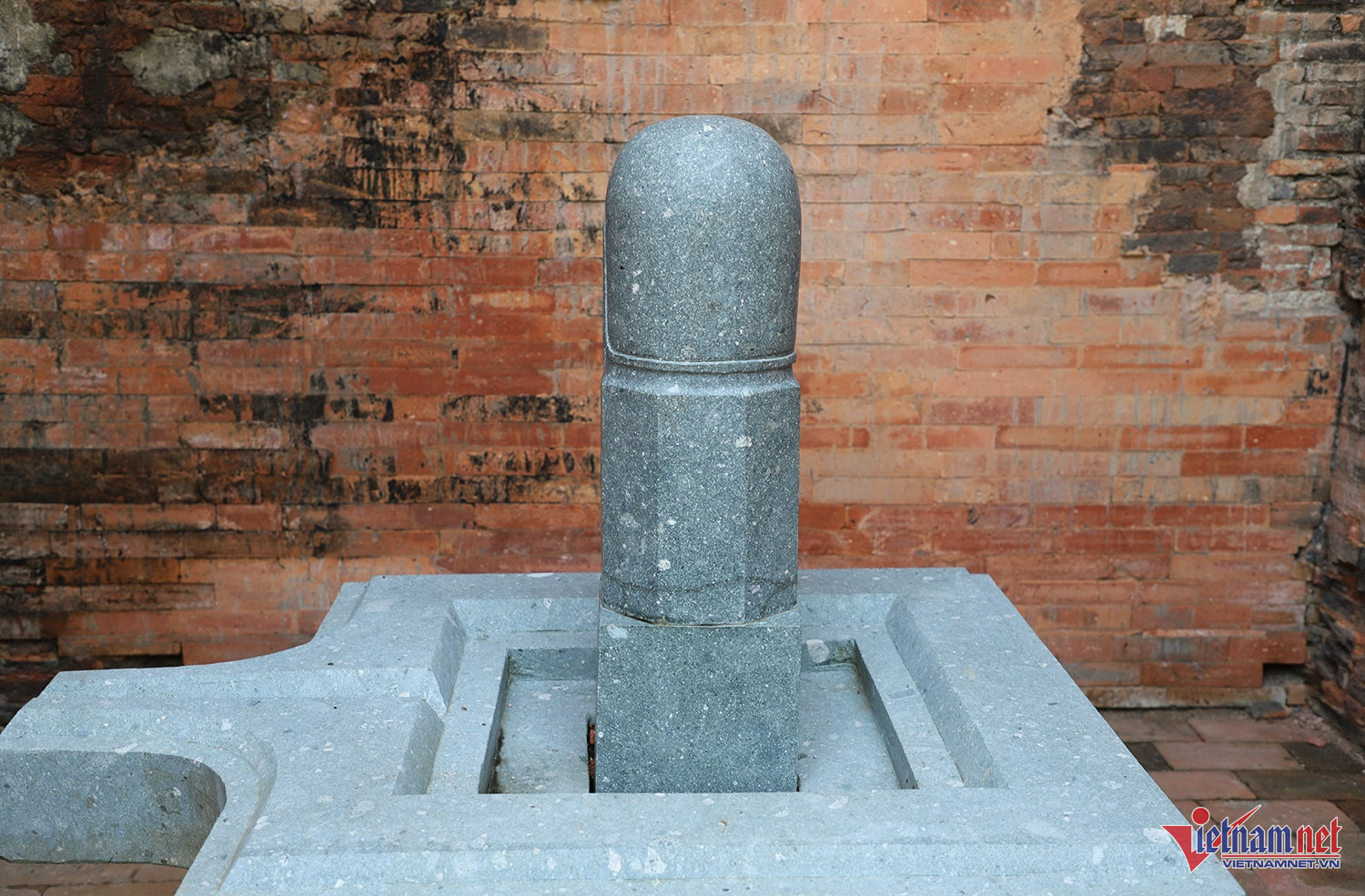 W-tháp cổ vĩnh Hưng 2.JPG.jpg