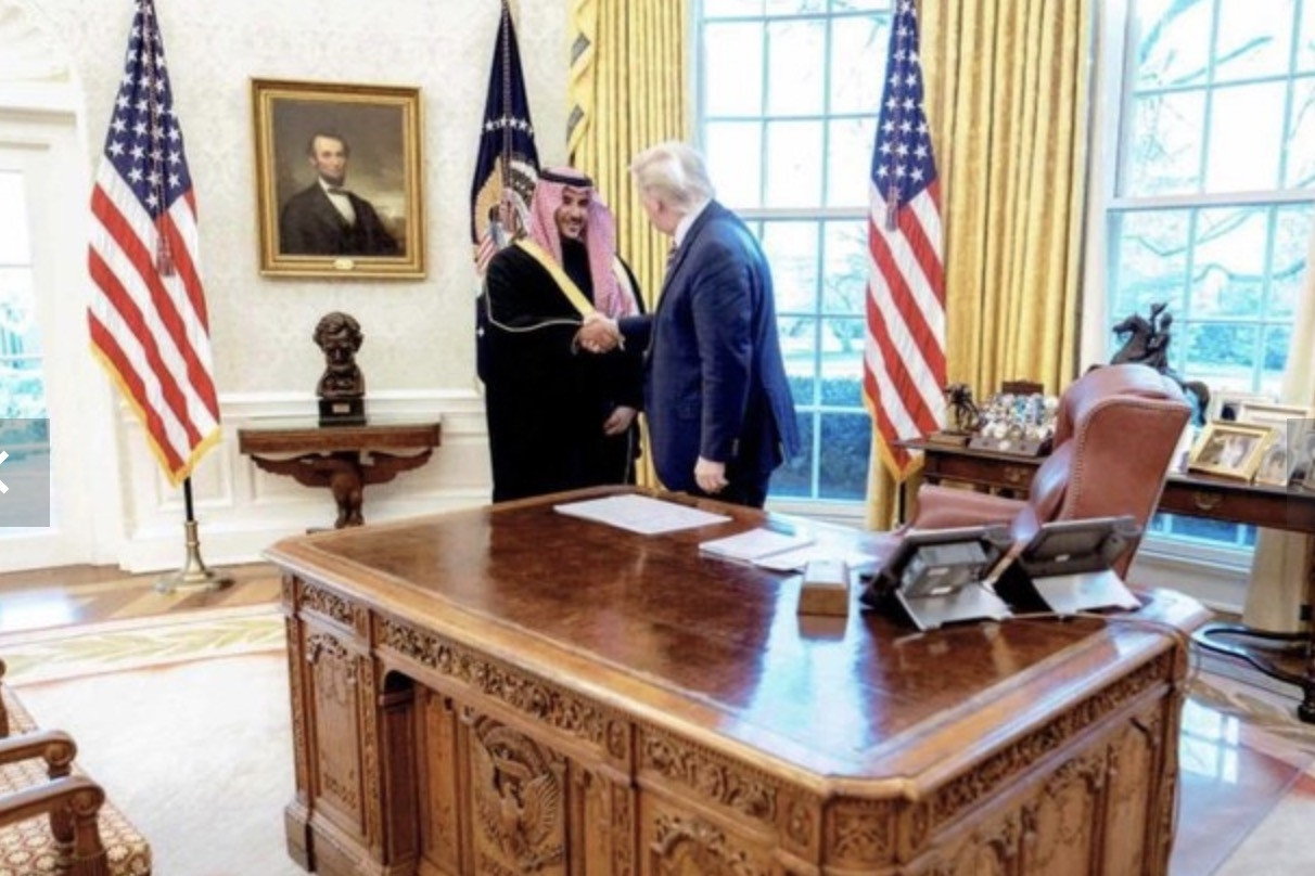 Bộ trưởng Quốc phòng Ảrập Xêút bí mật gặp ông Trump