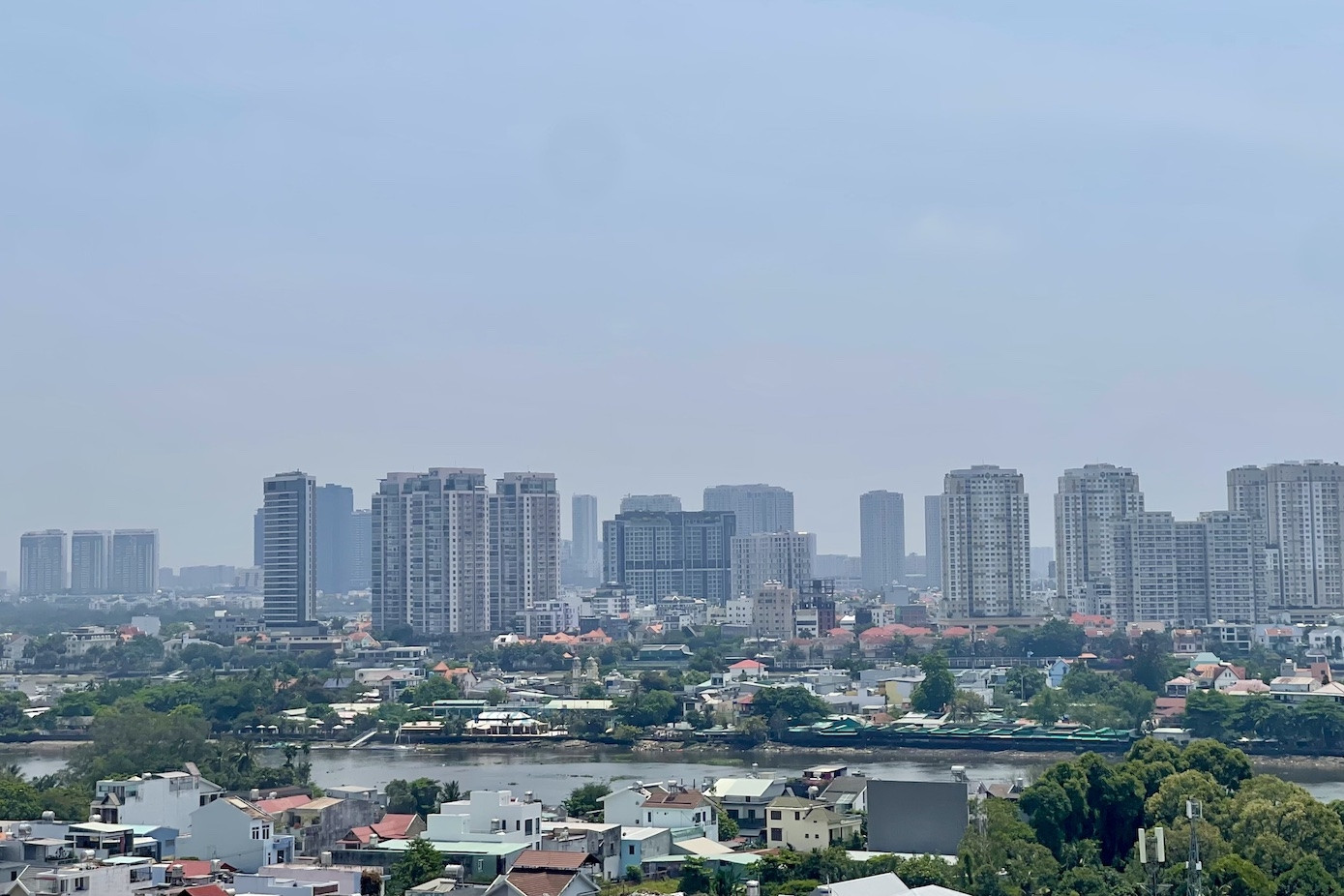 Hàng trăm tỷ tiền đất 'treo trên đầu' bất hợp lý: DN ngóng sửa Nghị định 103