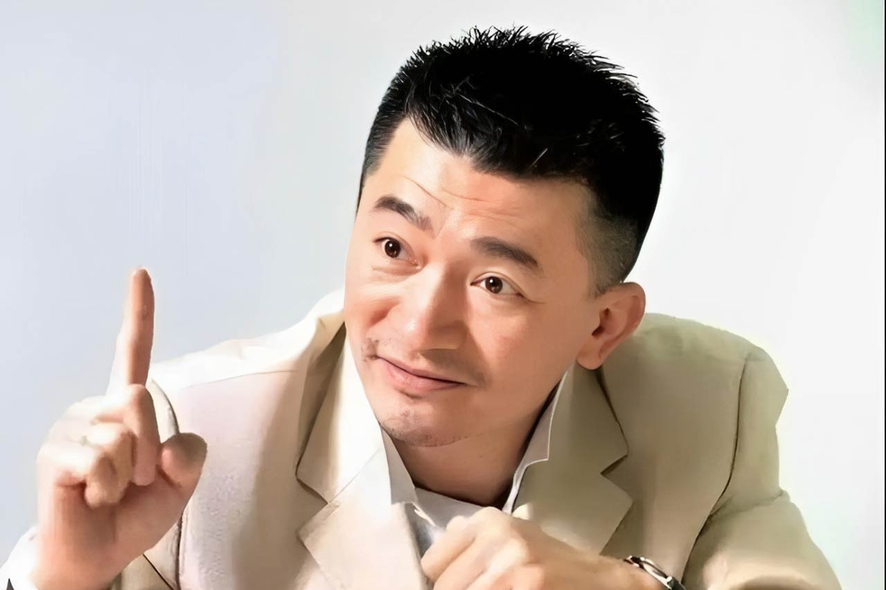 Từ tỷ phú đến gánh hàng rong ven đường, bi kịch của ông ‘trùm du lịch’ nức tiếng