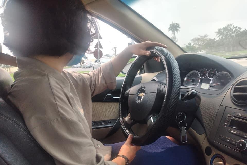 'Nếu hôm đó không kịp kéo phanh tay, tôi không dám tưởng tượng hậu quả'