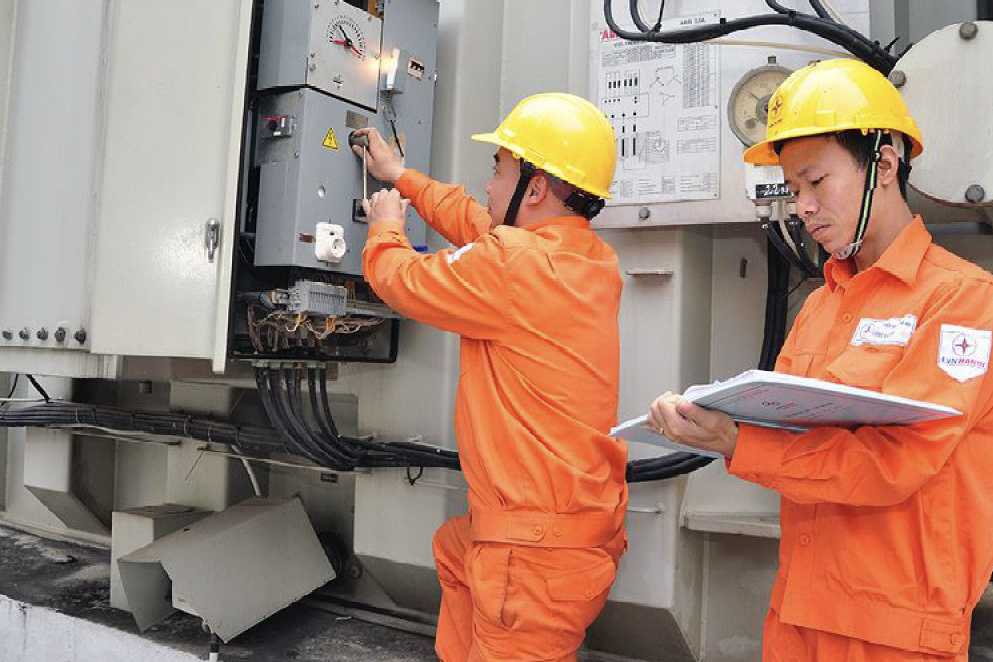 EVN yêu cầu rà soát từng trường hợp giá điện tăng bất thường
