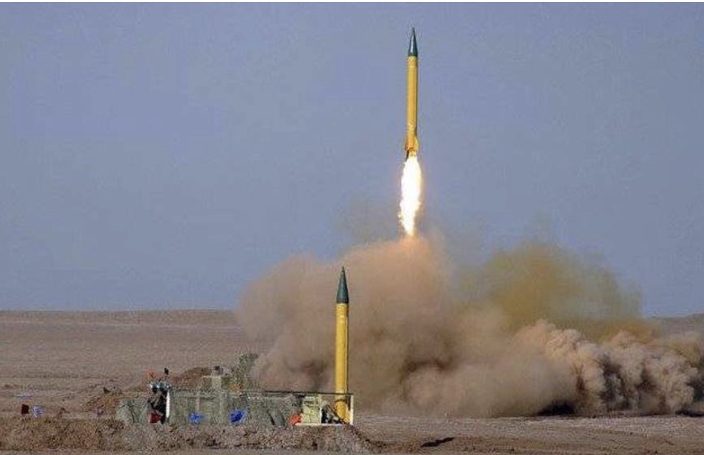 Báo Anh nói Israel che giấu việc bị Iran tấn công 5 căn cứ quân sự