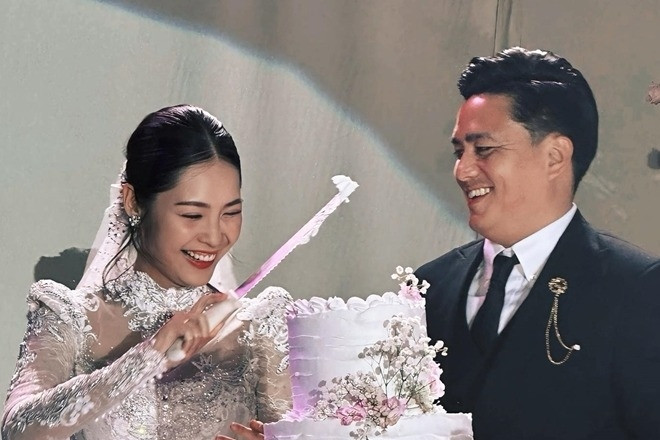 Đám cưới của hoa hậu Nông Thúy Hằng và doanh nhân hơn 8 tuổi Đình Hiếu