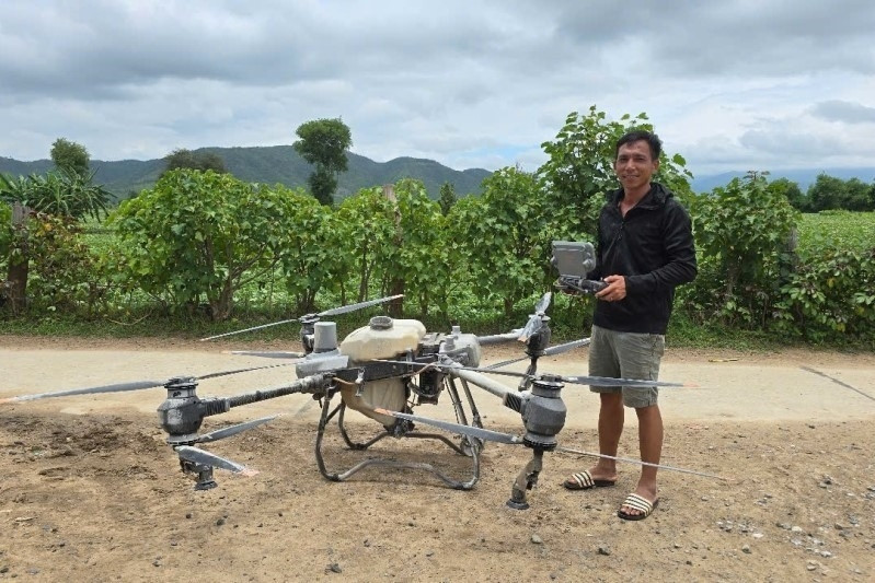 Người đàn ông dùng drone cứu 2 trẻ khỏi dòng nước xiết: 'Tim tôi như rớt ra ngoài'