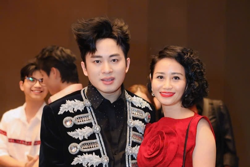 Tiết lộ người chị họ 'đặc biệt' của Tùng Dương