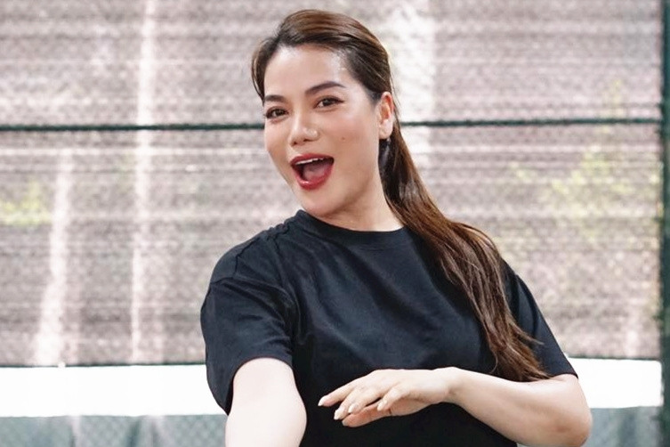 Trương Ngọc Ánh mướt mồ hôi chơi pickleball, Đỗ Mạnh Cường xây nhà 2.000m2