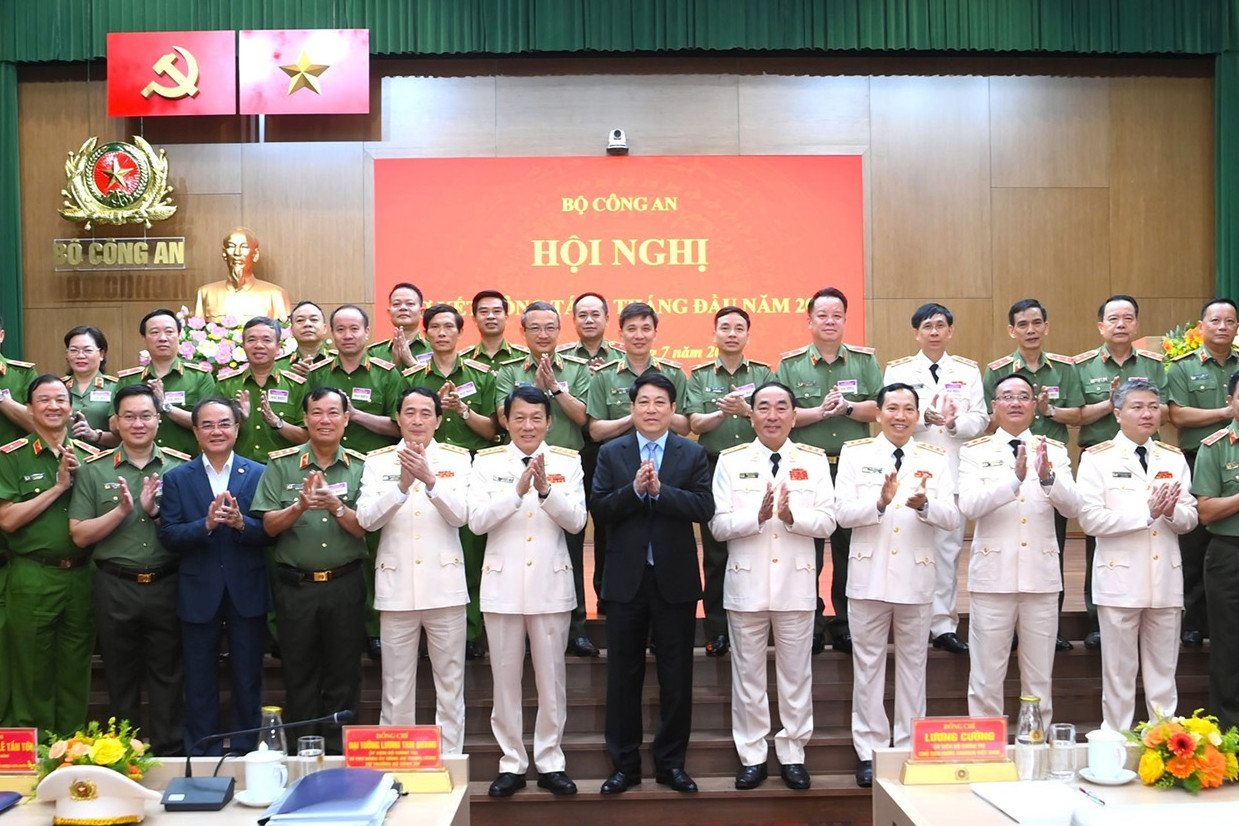 Chủ tịch nước: Không để bỏ trống, điểm mù, vùng lõm địa bàn tội phạm