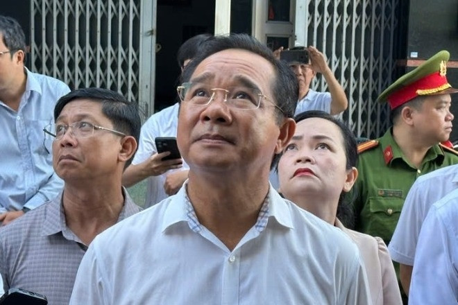 Chủ tịch TPHCM đến hiện trường, chỉ đạo khắc phục vụ cháy làm 8 người tử vong