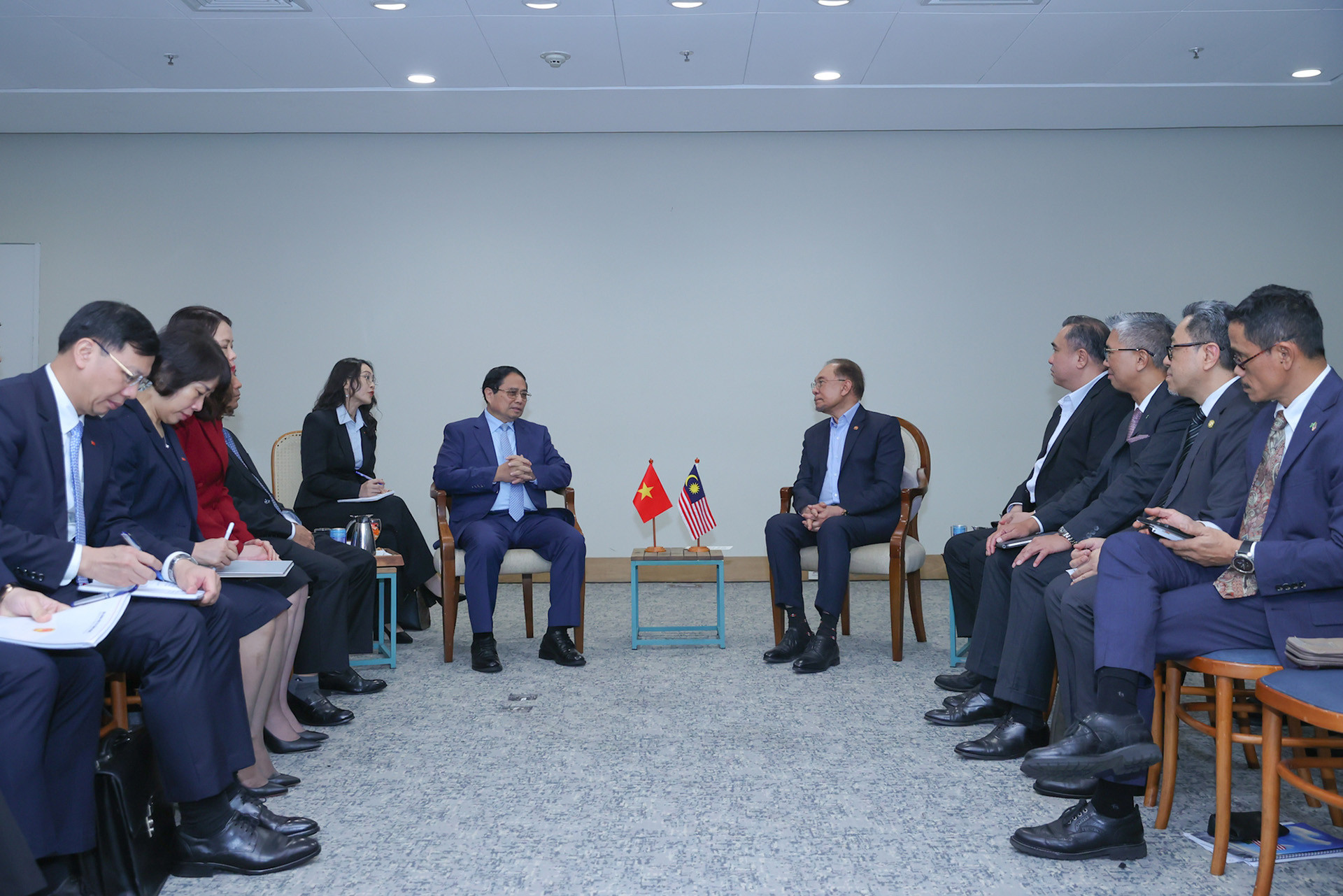 img7085 17518377676081582683408.jpg