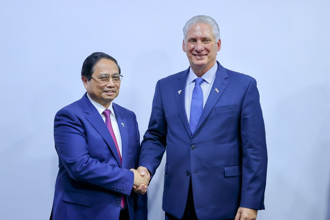 Lãnh đạo cấp cao Việt Nam mời Chủ tịch nước Cuba dự kỷ niệm 80 năm Quốc khánh