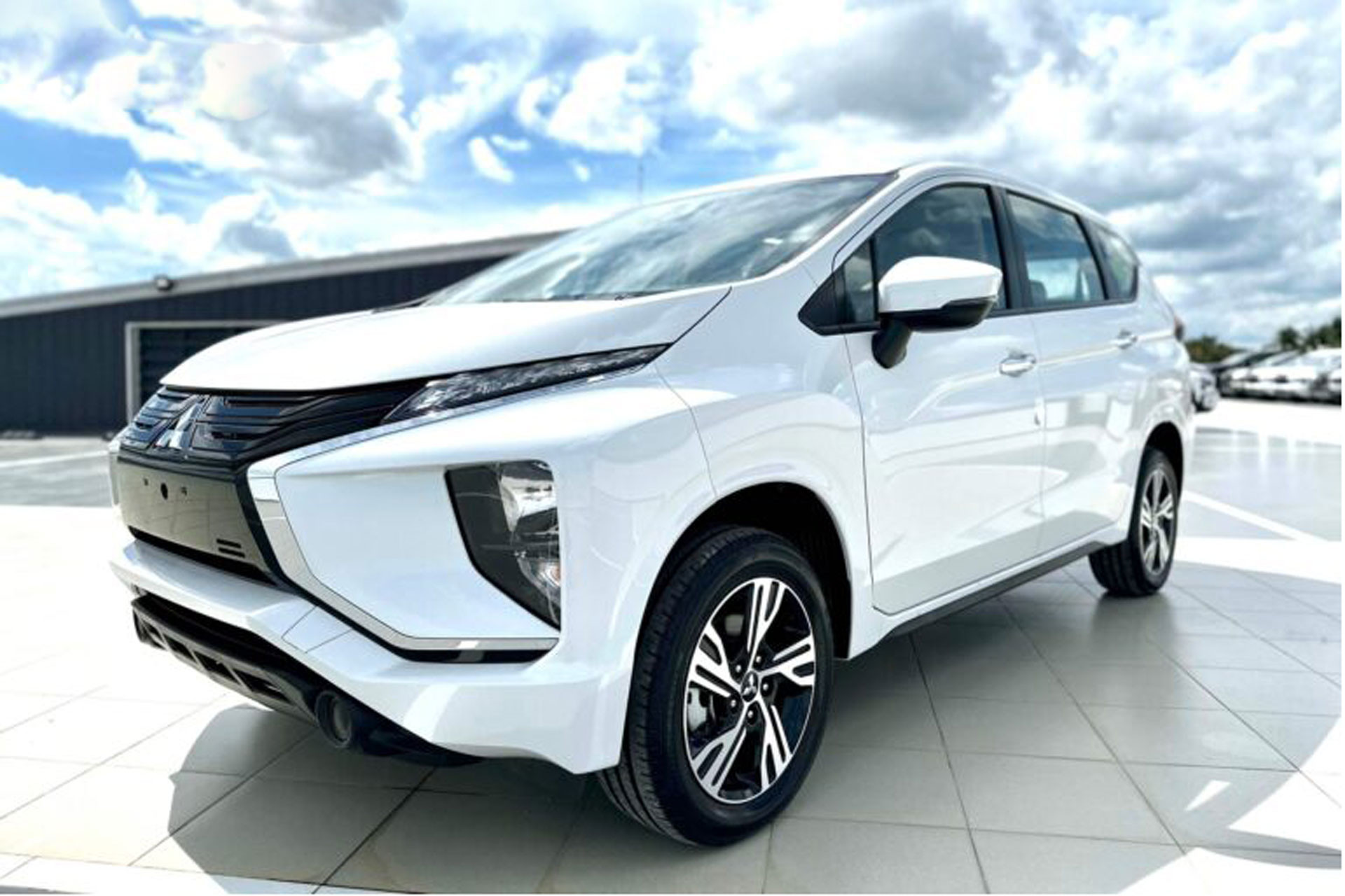 Mitsubishi Xpander MT (5).jpg