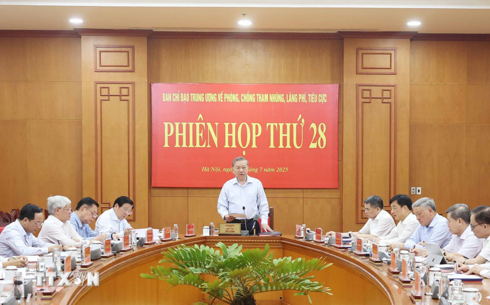 tong bi thu chu tri phien hop thu 28 ban chi dao trung uong ve phong chong tham nhung lang phi tieu cuc 0707 3.jpg