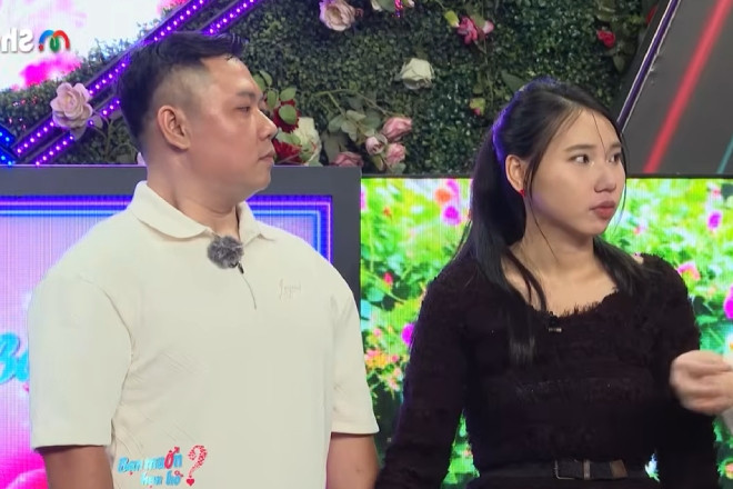 Nữ dược sĩ khó tính liên tục thử thách khiến chàng shipper toát mồ hôi