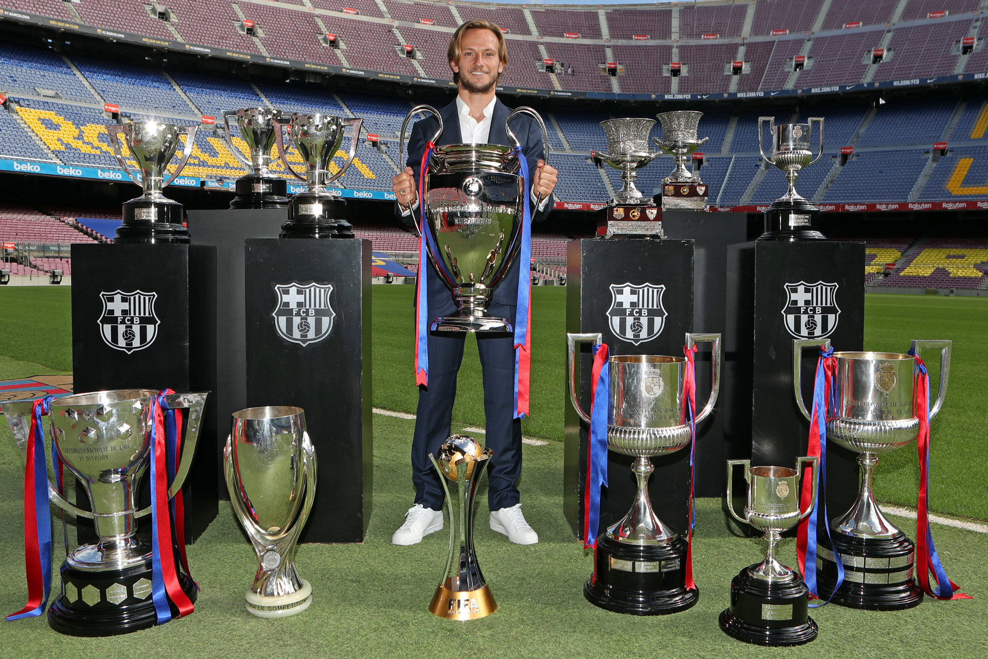 FCB - Ivan Rakitic Barca.jpg