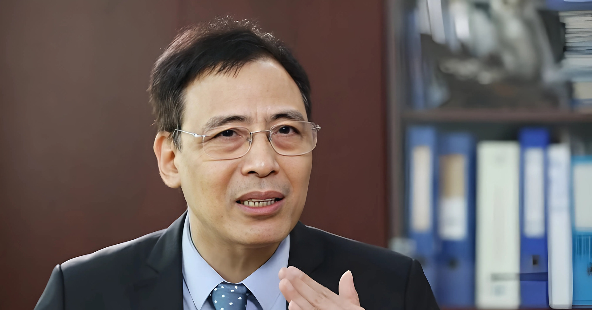 Khởi tố ông Đỗ Anh Tú