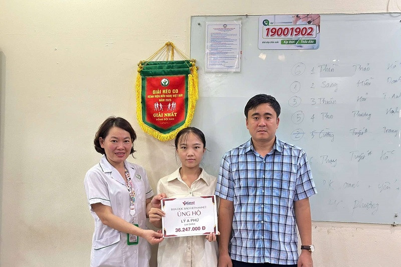 Ông Lý A Phứ bị đá rơi vào người tiếp tục được bạn đọc giúp đỡ hơn 36 triệu đồng