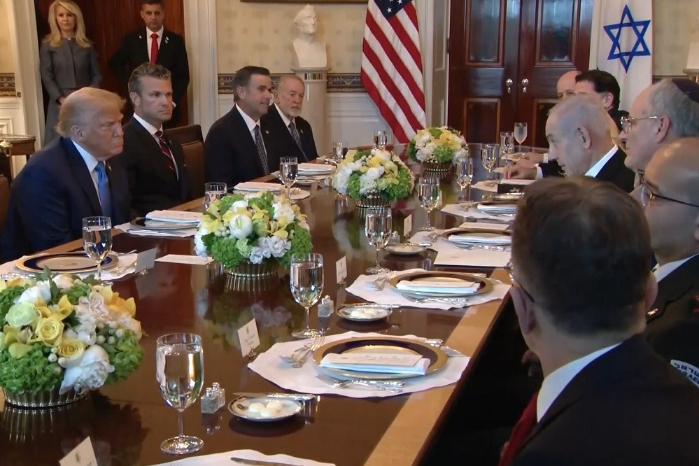 Ông Trump nói sẽ gửi thêm vũ khí cho Ukraine, Nga kiểm soát thêm làng ở Sumy