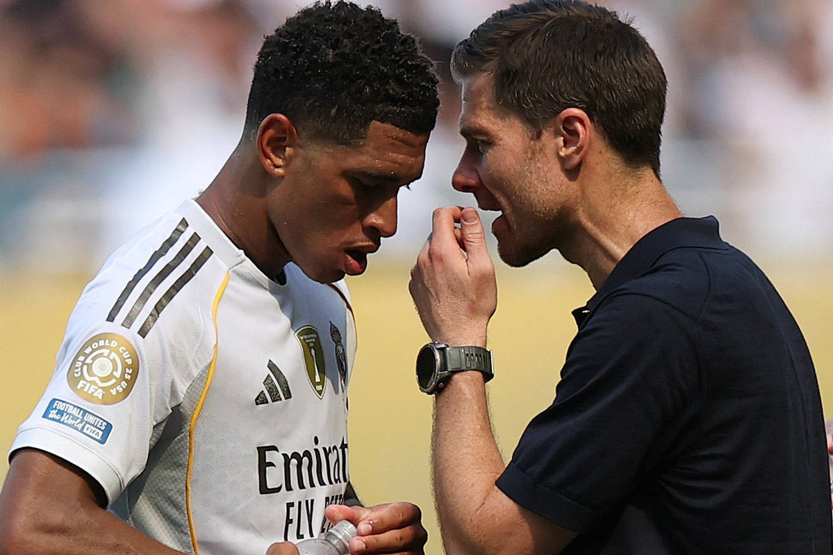 Real Madrid đấu PSG: Alonso hiện đại hơn Ancelotti