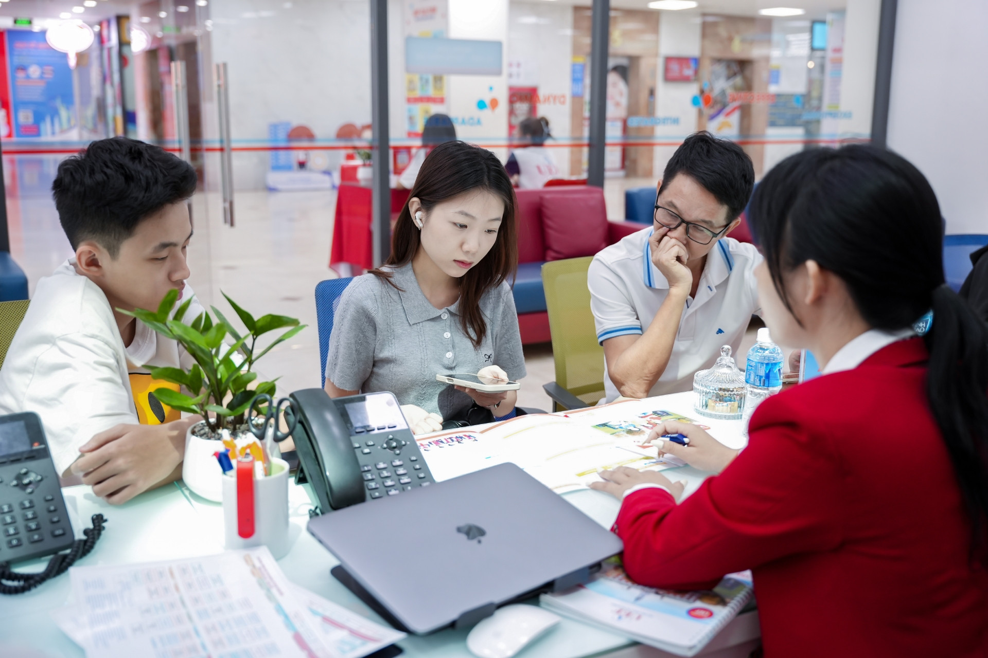 UEF ưu đãi nhập học sớm lên đến 5 triệu đồng cho 1000 thí sinh đầu tiên