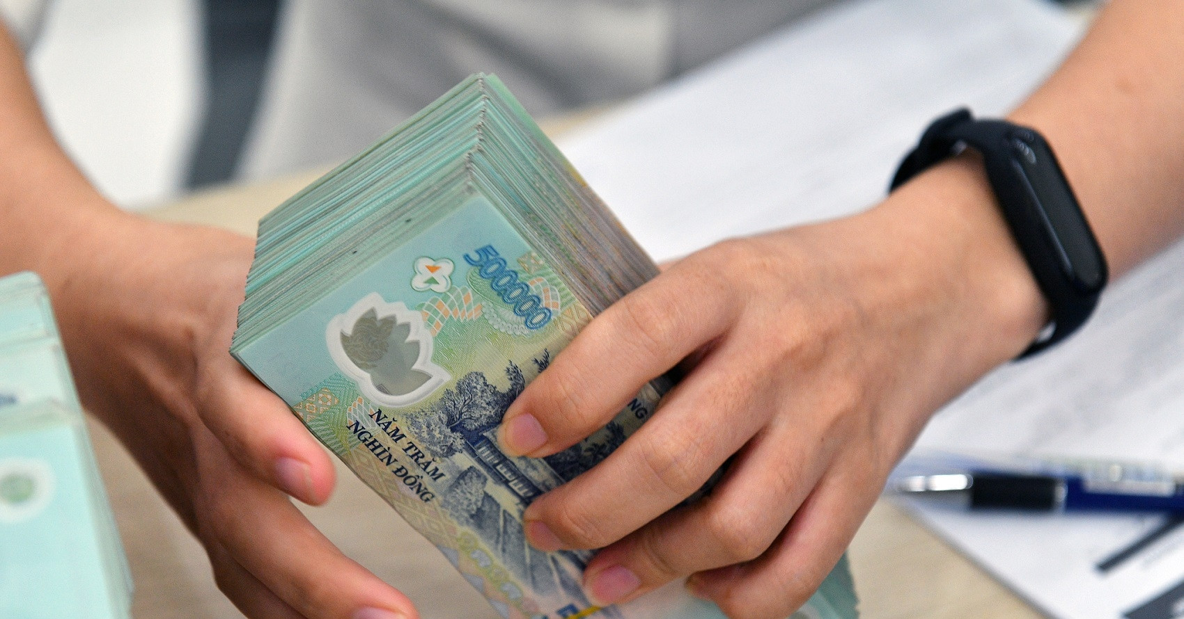 Lãi suất ngân hàng hôm nay 9/7/2025: Nhà băng lớn tăng lãi suất huy động