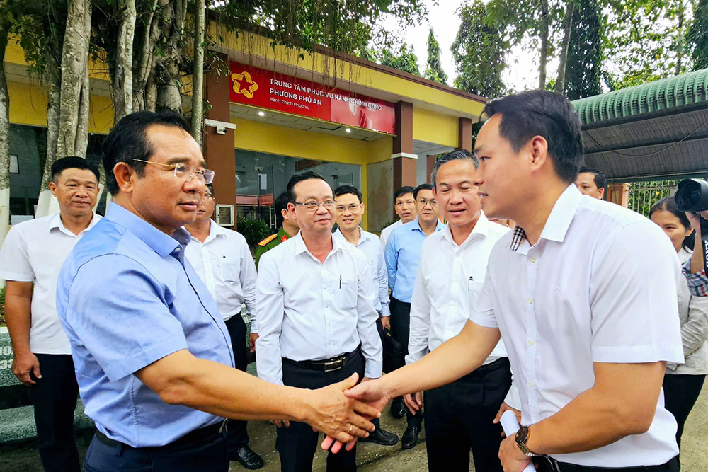 Chủ tịch TPHCM khảo sát 36 xã, phường khu vực Bình Dương cũ