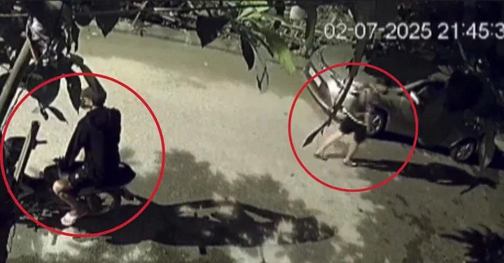 Clip nhóm thanh niên lợi dụng đêm tối lén phá kính ô tô trộm tài sản