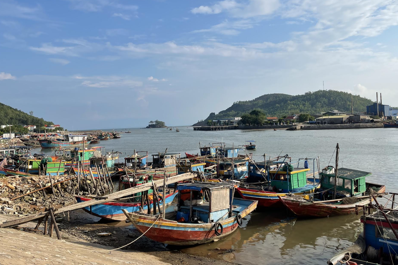 Đẩy mạnh hợp tác quản lý và phát triển bền vững kinh tế biển