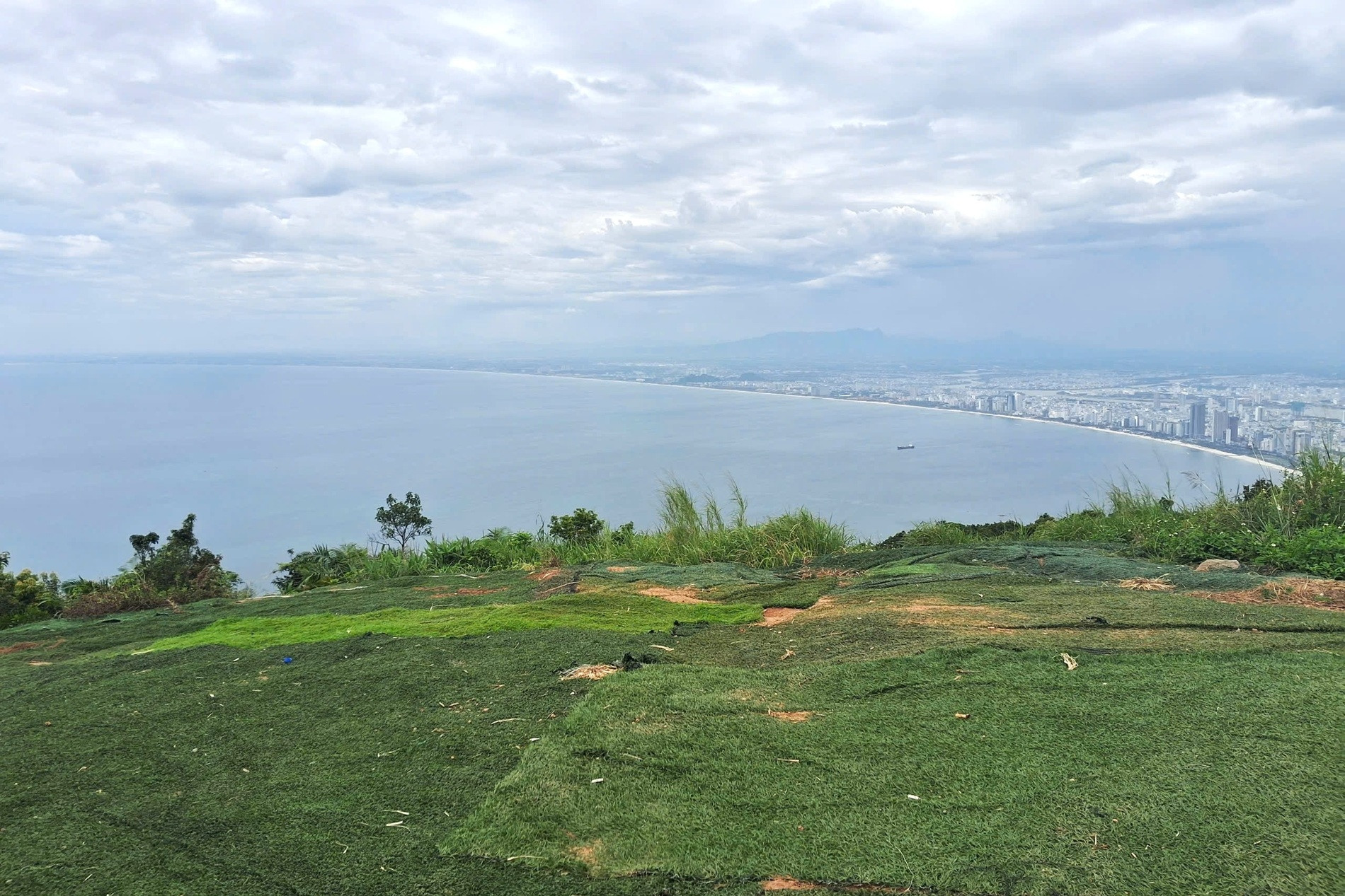 Du khách gặp tai nạn dù lượn ở Sơn Trà đã mua bảo hiểm, ký miễn trừ trách nhiệm