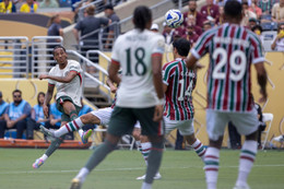 EFE - Joao Pedro Chelsea Fluminense folha seca.jpg