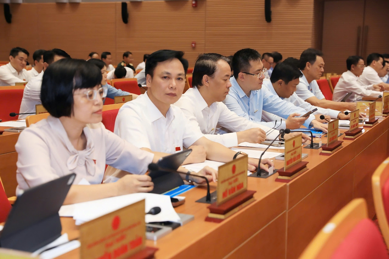 Hà Nội thông qua nghị quyết hỗ trợ bữa ăn bán trú cho học sinh tiểu học