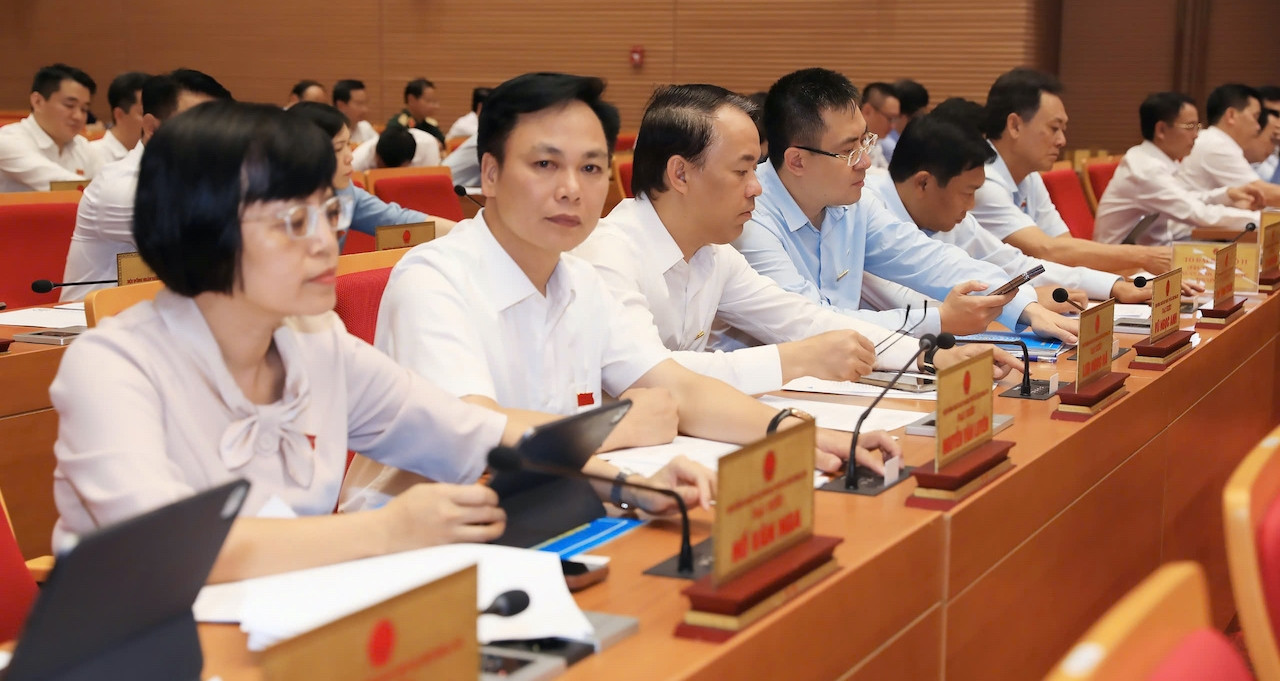 Hà Nội thông qua nghị quyết hỗ trợ bữa ăn bán trú cho học sinh tiểu học