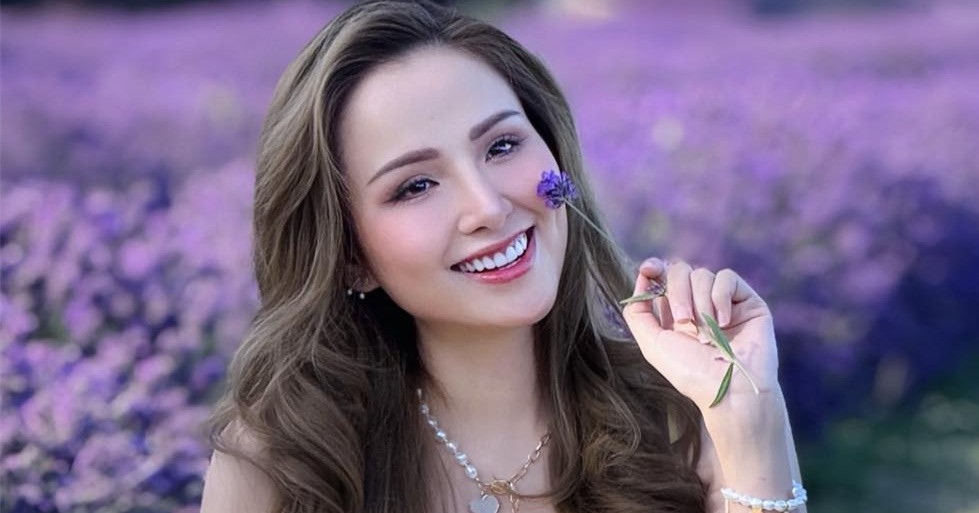 Hoa hậu Diễm Hương ngày càng sexy, Tuấn Hưng mặn nồng với vợ đại gia