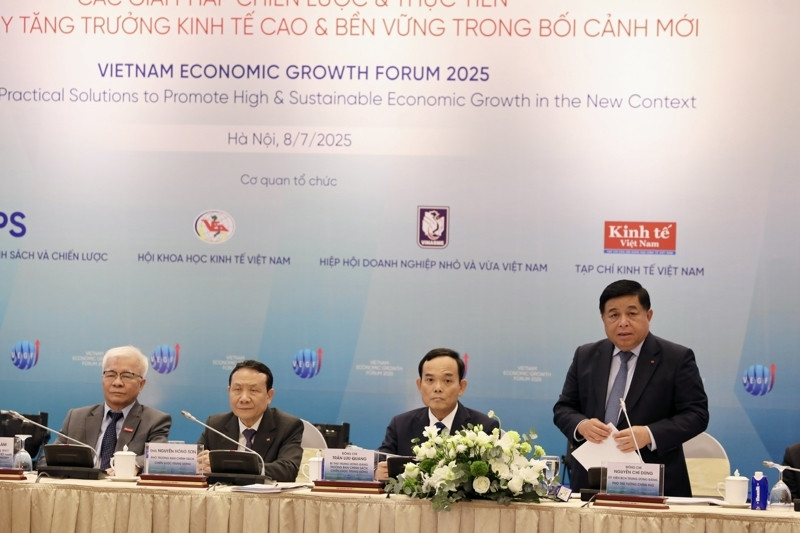 Hơn 235 tỷ USD đang bị chôn chân và sứ mệnh tăng trưởng hai con số