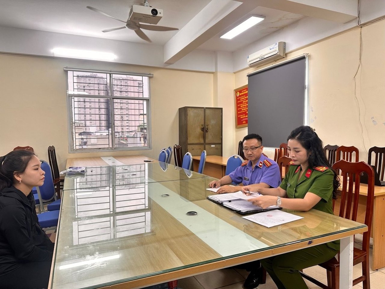 lon chet 195931_1000 214748.jpeg