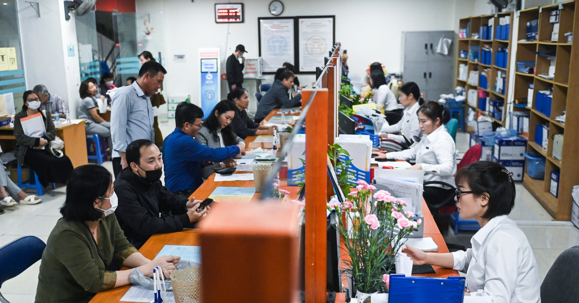 Lương, phụ cấp của cán bộ, công chức sau sáp nhập có gì thay đổi?