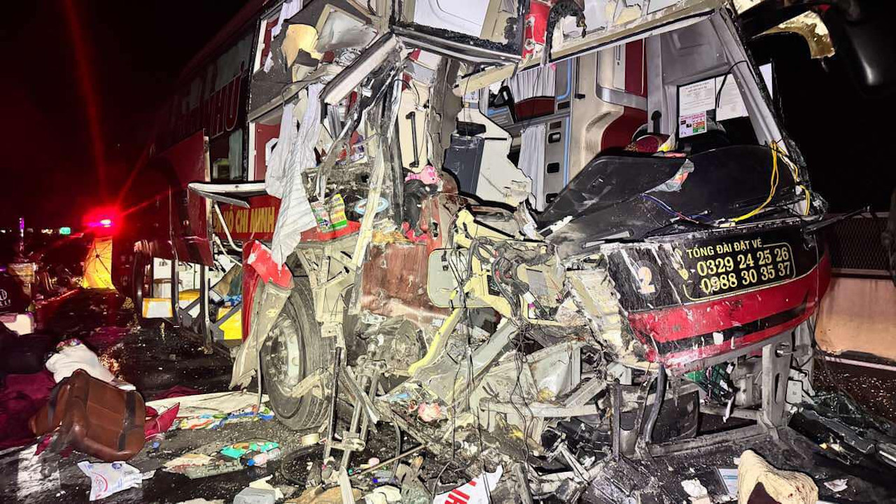 tai nan xe khach tong nhau tren cao toc vinh hao phan thiet 2 49632.jpg