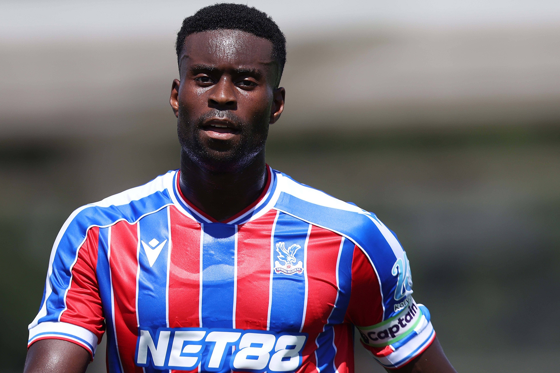 Tin tức về chuyển nhượng 1/8: MU tranh Guehi, Arsenal dứt điểm Eze