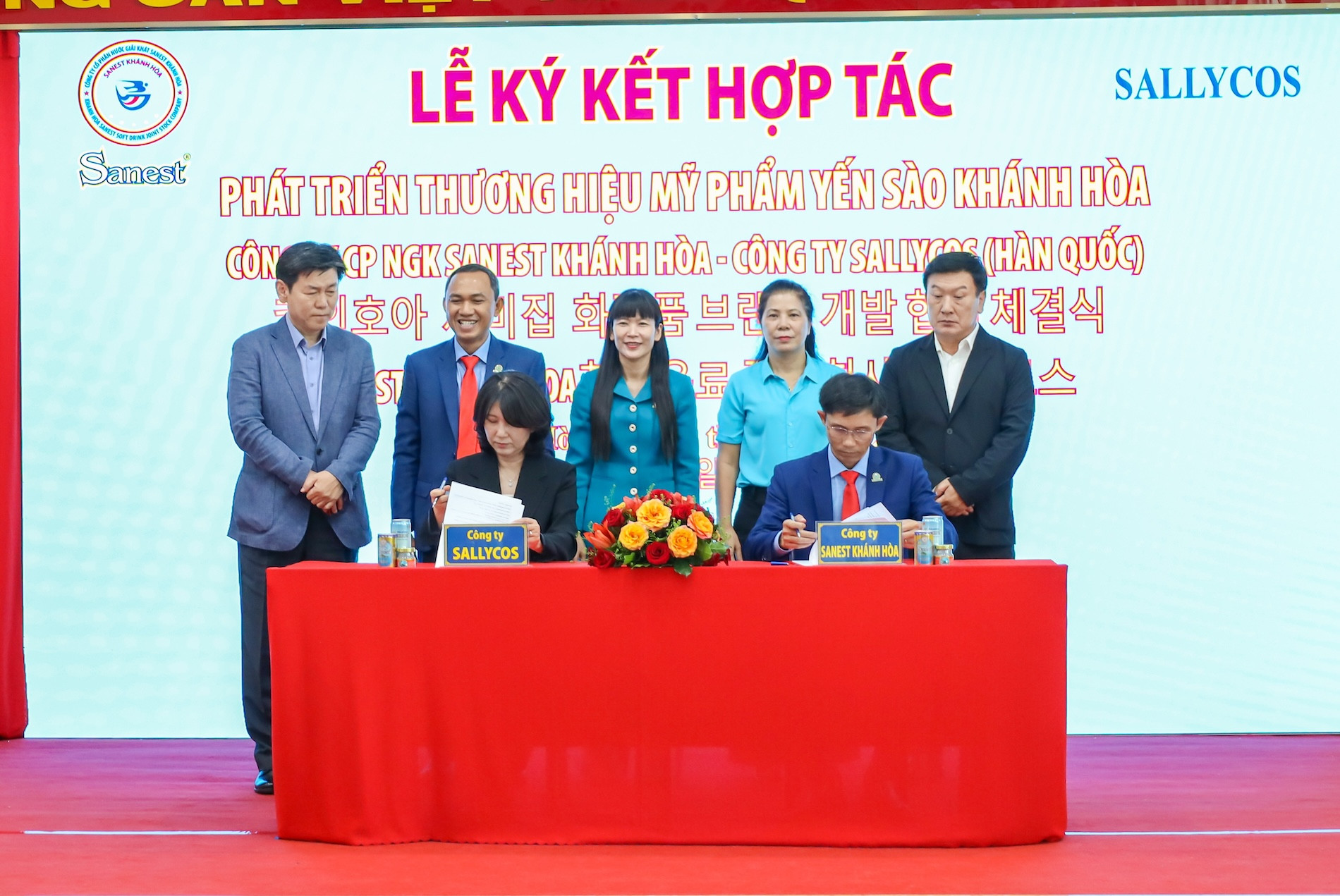 Sanest Khánh Hòa hợp tác với Sallycos phát triển thương hiệu mỹ phẩm