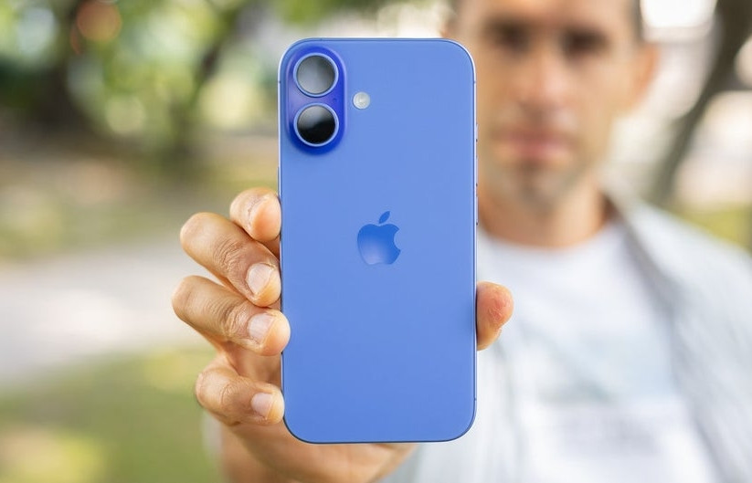 Apple bán được 3 tỷ iPhone